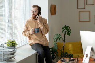 Welcher Rollladen für die Wohnung Einbau der richtigen Rollläden oder Jalousien am Fenster - Wohntrends Magazin