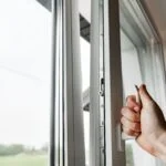 Ursachen und Symptome von undichten Fenstern Wie erkennt man das Problem frühzeitig - Wohntrends Magazin