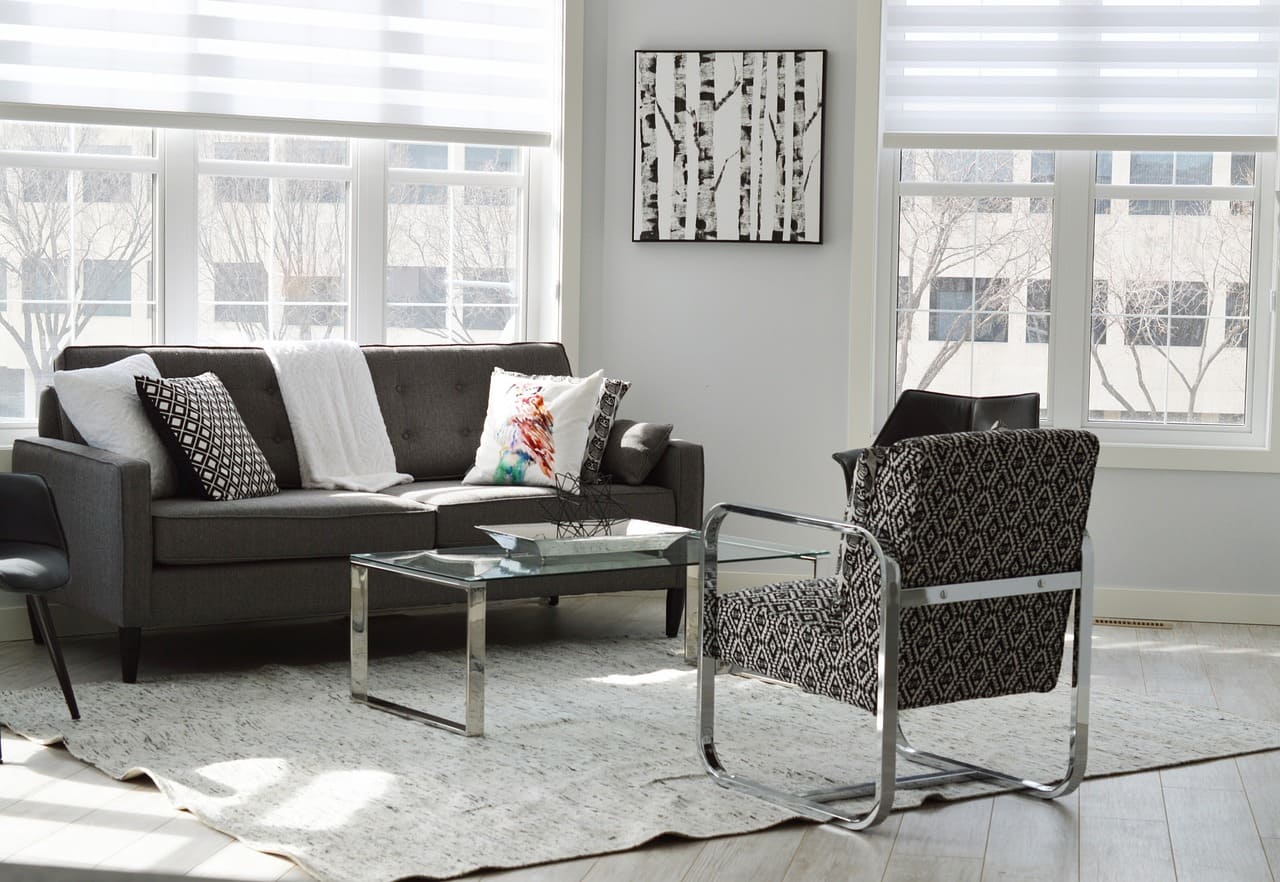 2155353_1280-Graue Couch dekorieren Tipps und Ideen für ein stilvolles Wohnzimmer-Wohntrends Magazin
