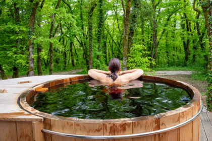 Hot Tub Wellness im Garten