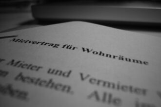 Die Bedeutung schriftlicher Vereinbarungen: Ab wann ist ein Mietvertrag rechtskräftig? - Wohntrends Magazin