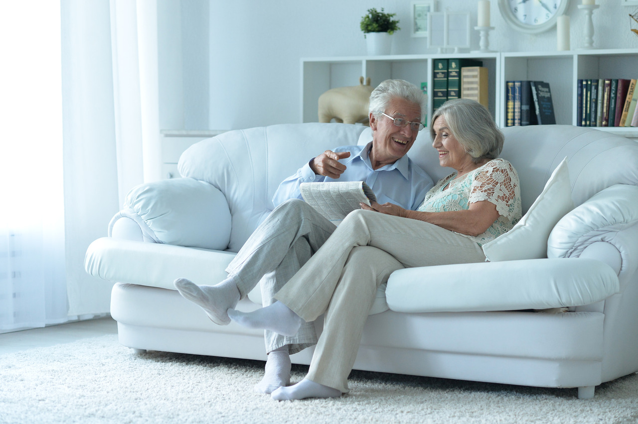 Seniorensofa: Komfort und Funktionalität im Alter