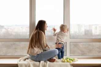 Fenster mit Unterlicht: Ein modernes Designelement für mehr Tageslicht