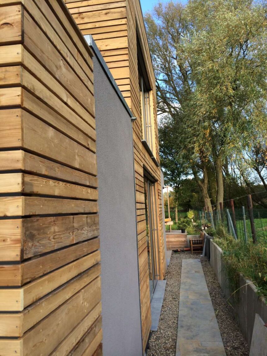 Haus nachträglich mit Holz verkleiden: Vom Altbau zum modernen Holzhaus - Wohntrends Magazin