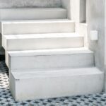 Außentreppe am Haus anbauen: Tipps für eine langlebige Konstruktion