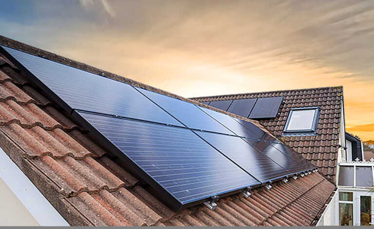 optimaler-pv-module-abstand-zum-dachrand-was-sie-wissen-m-ssen