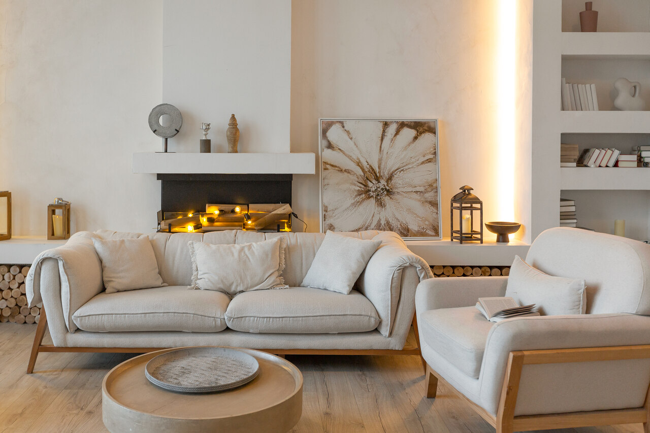 cozy-warm-home-interior-chic-country-house-with-open-plan-wood-finishes-warm-colors-family-hearth-view-recreation-area-family-guests_Easy-Resize.com_.jpg