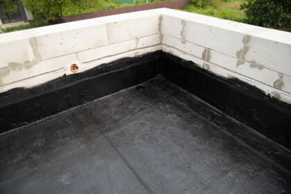 Balkon abdichten: Folie, Flüssigkunststoff oder Bitumen? - Wohntrends Magazin