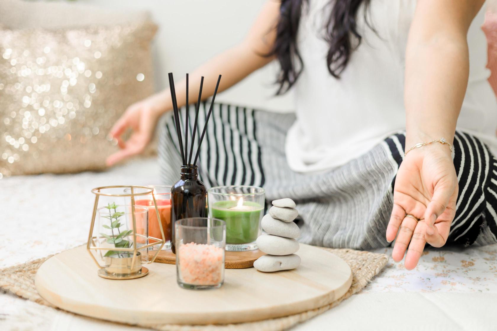 Yoga-Raum einrichten: So entsteht eine Oase der Ruhe - Wohntrends Magazin