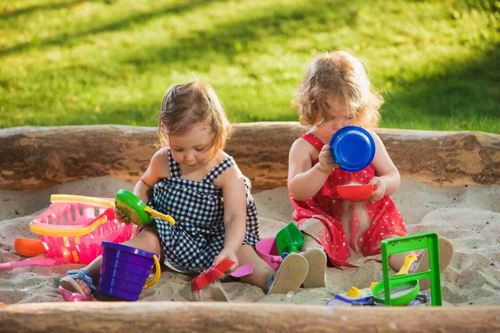 Ein Garten für Kinder: Tipps zur Gestaltung eines aktiven und sicheren Außenspielbereichs - Wohntrends Magazin