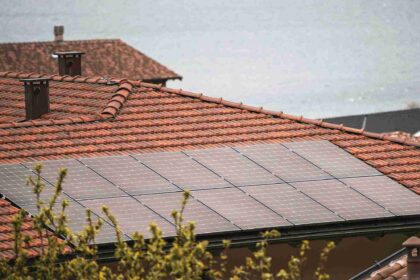 Photovoltaik-Dach ohne Ziegel: Effizienter als herkömmliche Methoden? - Wohntrends Magazin