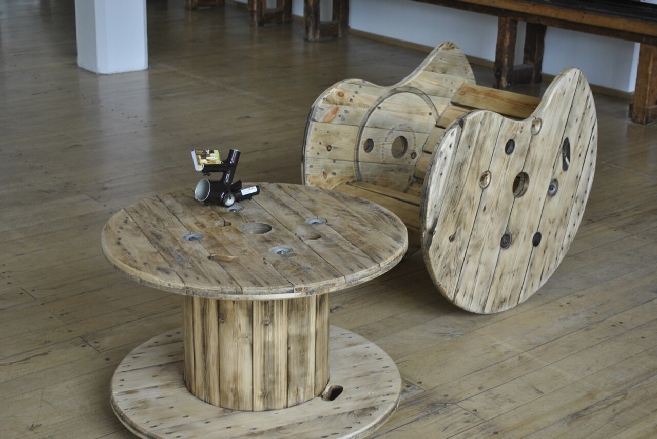 Kabeltrommel aus Holz Kreative Ideen für Haus und Garten Wohntrends